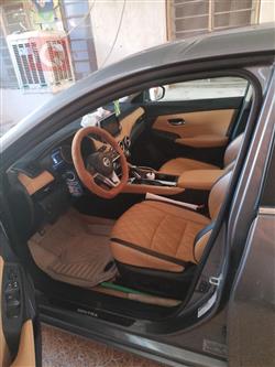 نیسان سێنترا